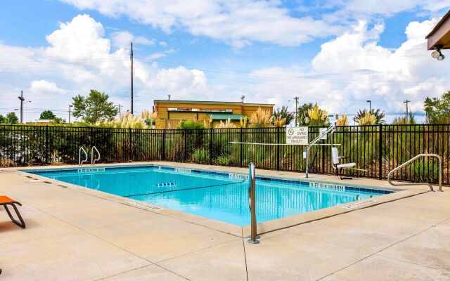 Comfort Inn Warner Robins - Robins Air Force Base Area