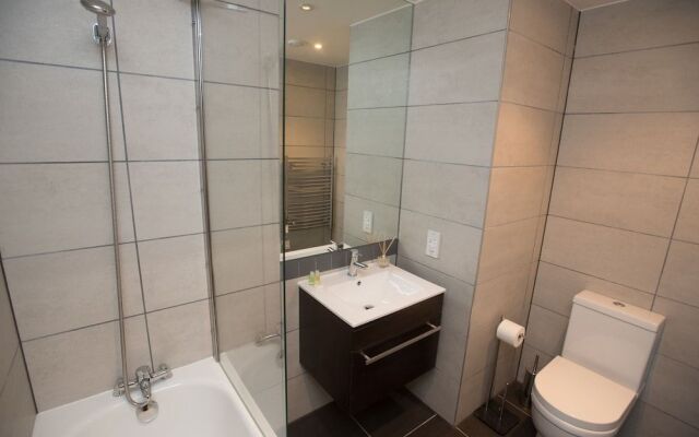 Celador Apartments - Sussex House Serviced Apartments