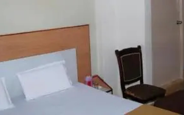 Hotel Pasuparthy Residency