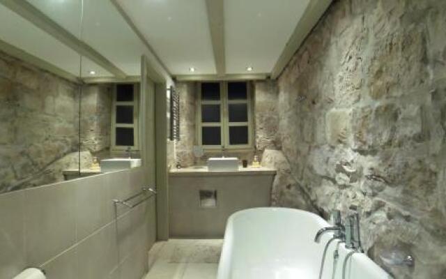 Villa Skylight