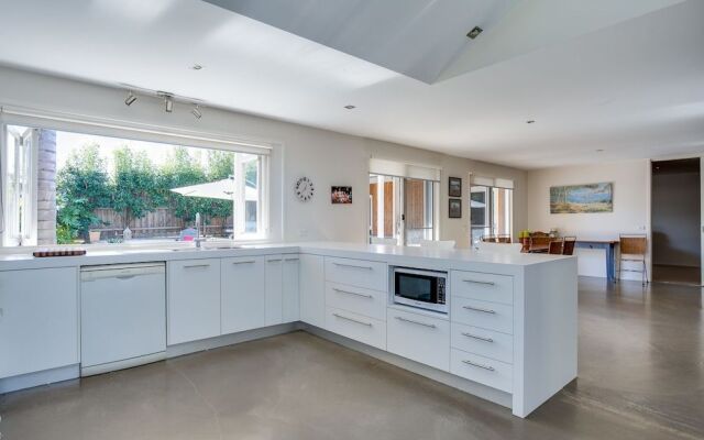 Portsea Place