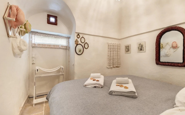 2500 Trulli La Formosa by Perle di Puglia