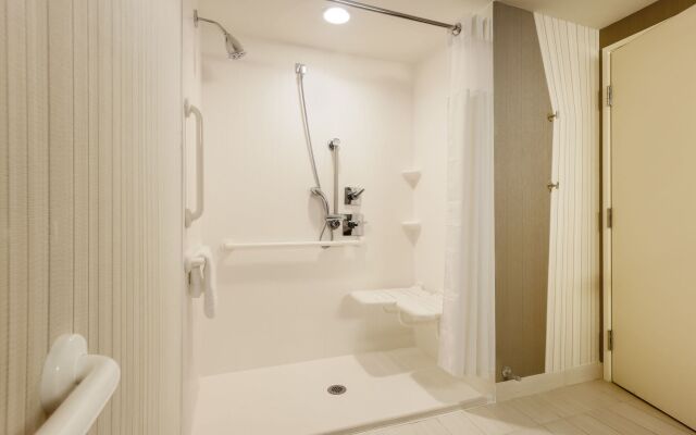 Courtyard by Marriott Dallas Midlothian-Midlothian Conf Ctr