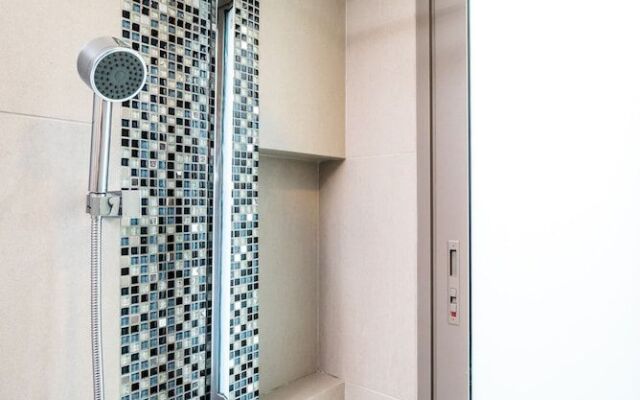 Oceanstone Resort by Lofty
