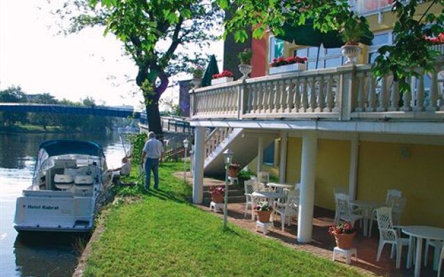 Hotel Kubrat an der Spree