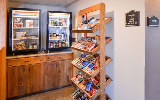 Best Western Plus Sidney Lodge