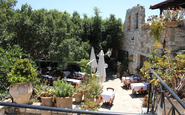 Arolithos Traditional Cretan Village