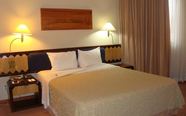 Golden Tower Pinheiros by Fênix Hotéis