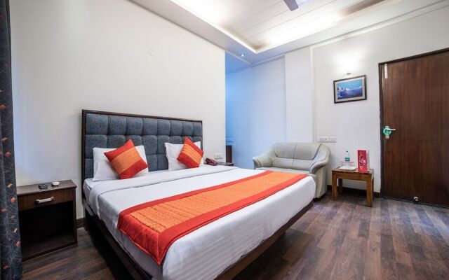 OYO 14545 Hotel Blueleaf