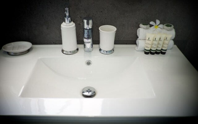 UrbanStyle Claremont Apartment
