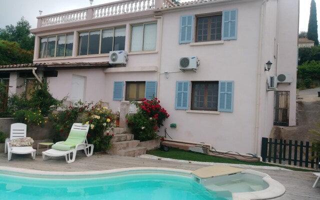 Appartement climatisé piscine mer 2km5