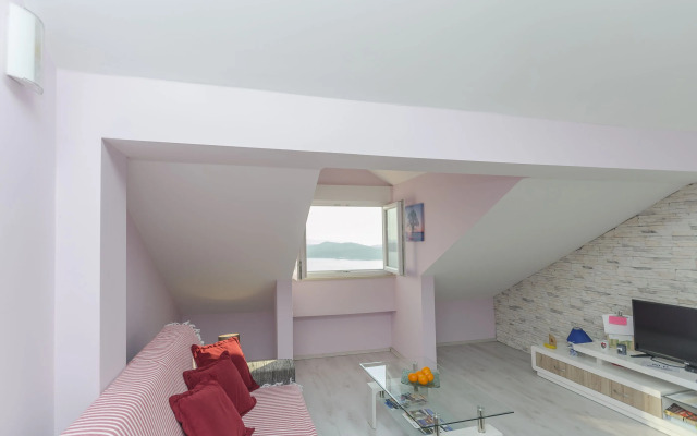 Apartment Golden Sunset