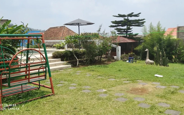 Villa Pribadi Beunying 35 pax