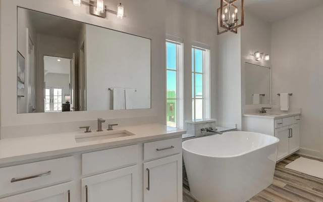 The Great White 306 DAR