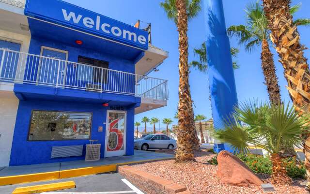 Motel 6 Las Vegas, NV – I-15 Stadium