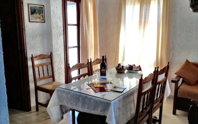 Filoxenia Villa