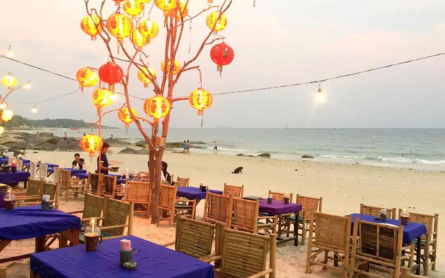 Sea Breeze Resort
