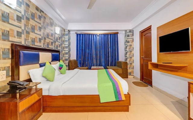 OYO 3899 Paradise Continental