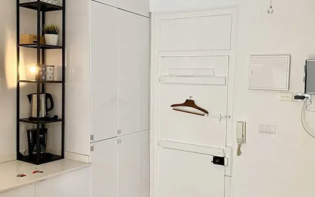 Modern Studio in the Historic Center of Bica
