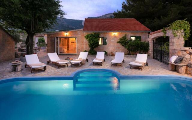 Villa Zlatni Rat