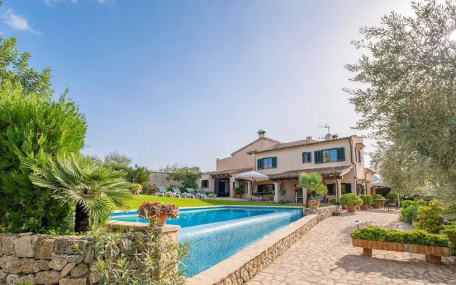 Reynes in Mallorca With 3 Bedrooms and 2 Bathrooms
