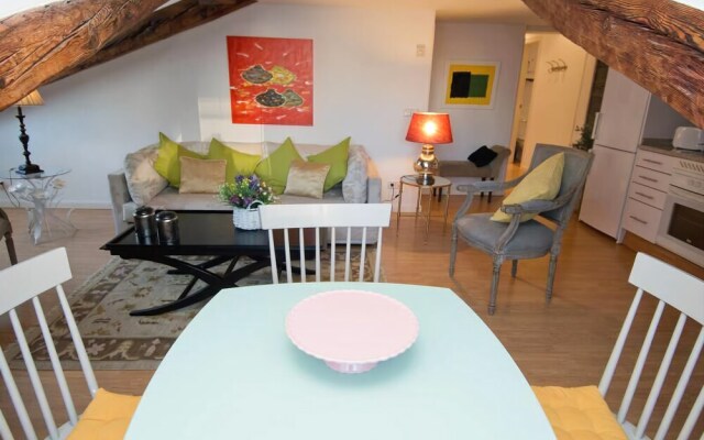 Aparment Plaza Santa Ana