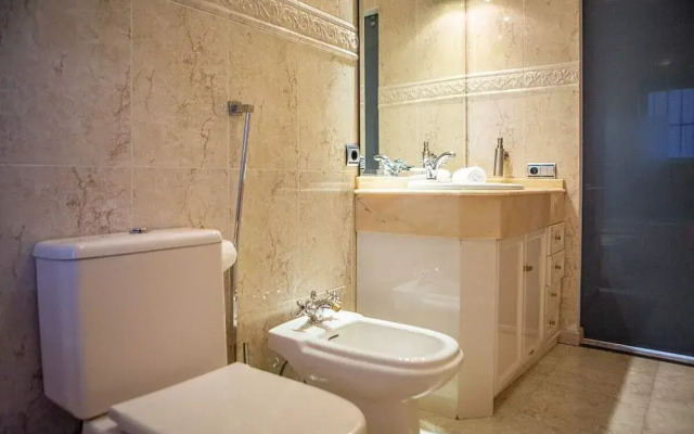 Modern 3bed Apt Next to Madrid Airport, Near Metro