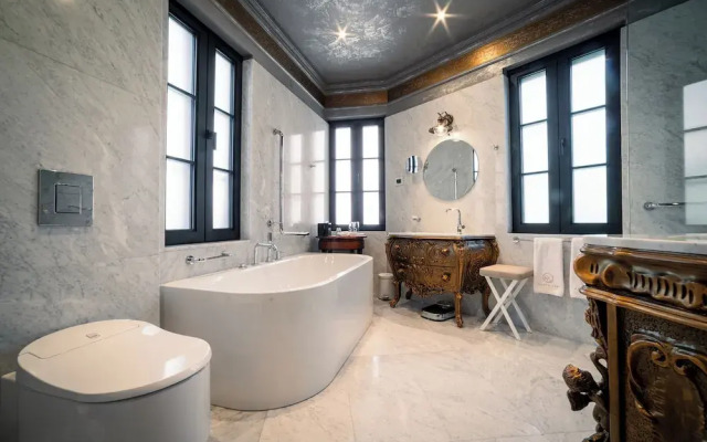 Bey House Royal Hotel