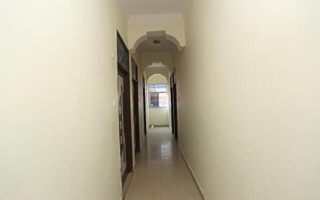 OYO 23293 Hotel Dev Residency