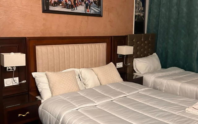 Hotel Grand Paris