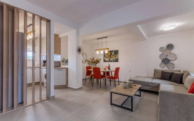 Gouves Family Apartment with Jacuzzi