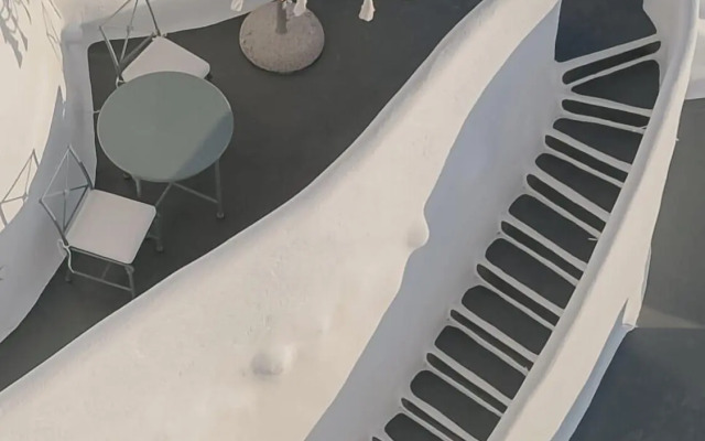 Apeiron Blue Santorini - Sustainable Adults Only 14+