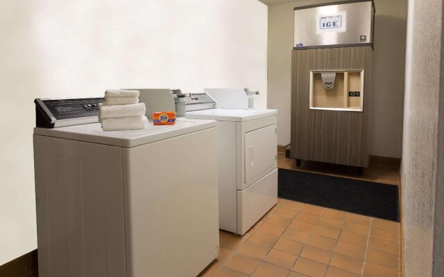 Motel 6 Brighton CO Denver Northeast