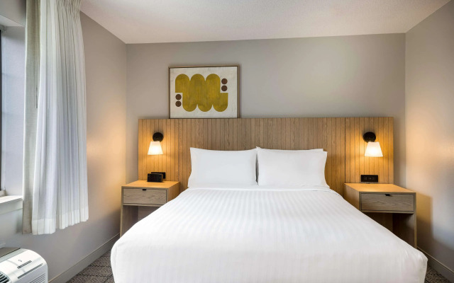 Sonesta Simply Suites Jersey City