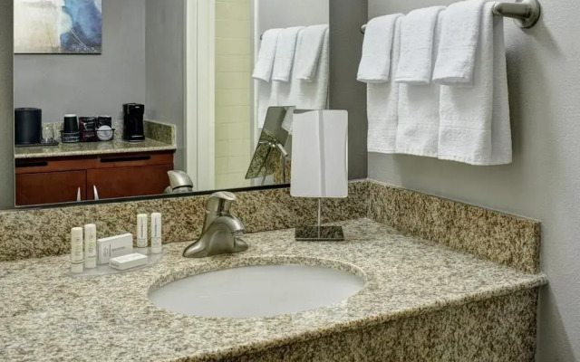 Courtyard by Marriott Milwaukee Brookfield