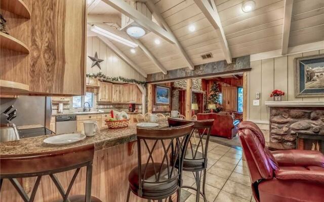 River Bend Lodge - Five Bedroom Cabin