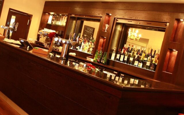 Gloucester Robinswood Hotel, BW Signature Collection