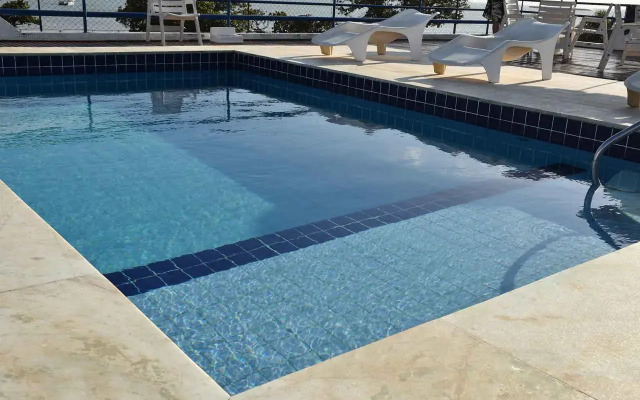 Ameris Manos Royal Hotel