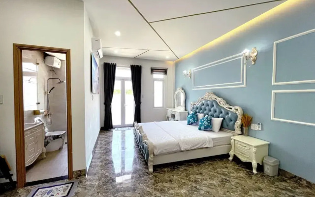 Aroma Luxury Villa