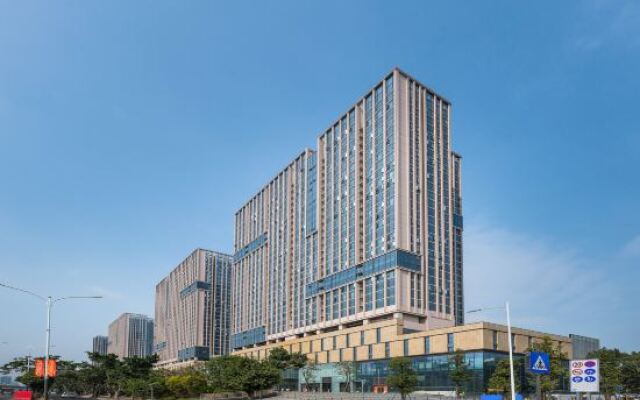 YEM Tata Executive Apartment (Shenzhen Baoan Wanda Plaza Store）