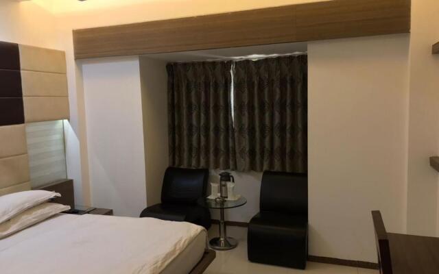 Pearl Hotel & Banquets