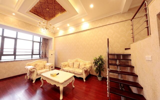 Nanchang Honggutan Baroque Apartment