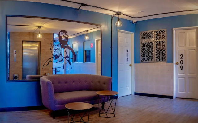 Ayenda Continental Mexicano