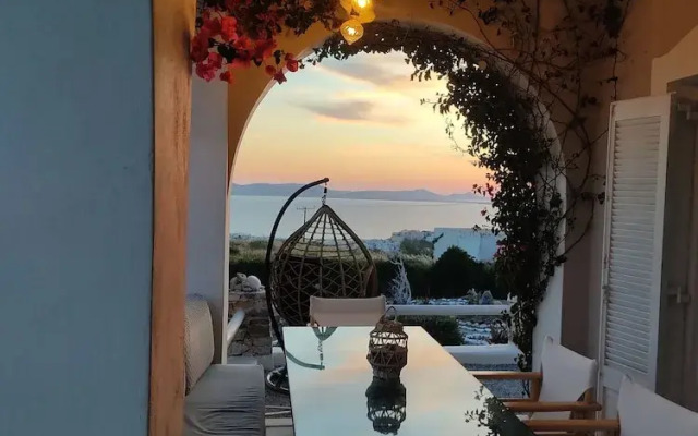 Zephyrus Sunset House