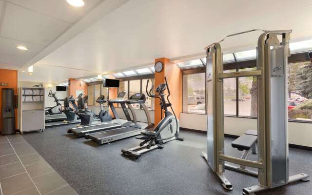 Super 8 by Wyndham Westminster Denver North