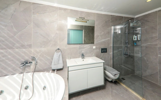 Villa Kajaim Sleeps 8 With Pool