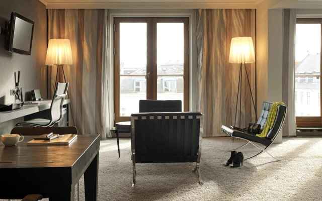 Scandic Front