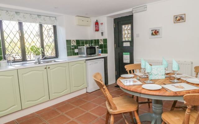 Barn Court Cottage