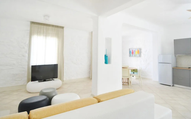 Sea Breeze Panormos