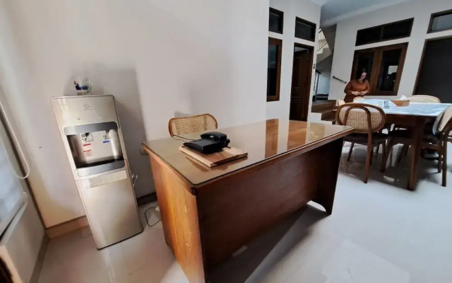 OYO 94026 Uma Arda Hometown